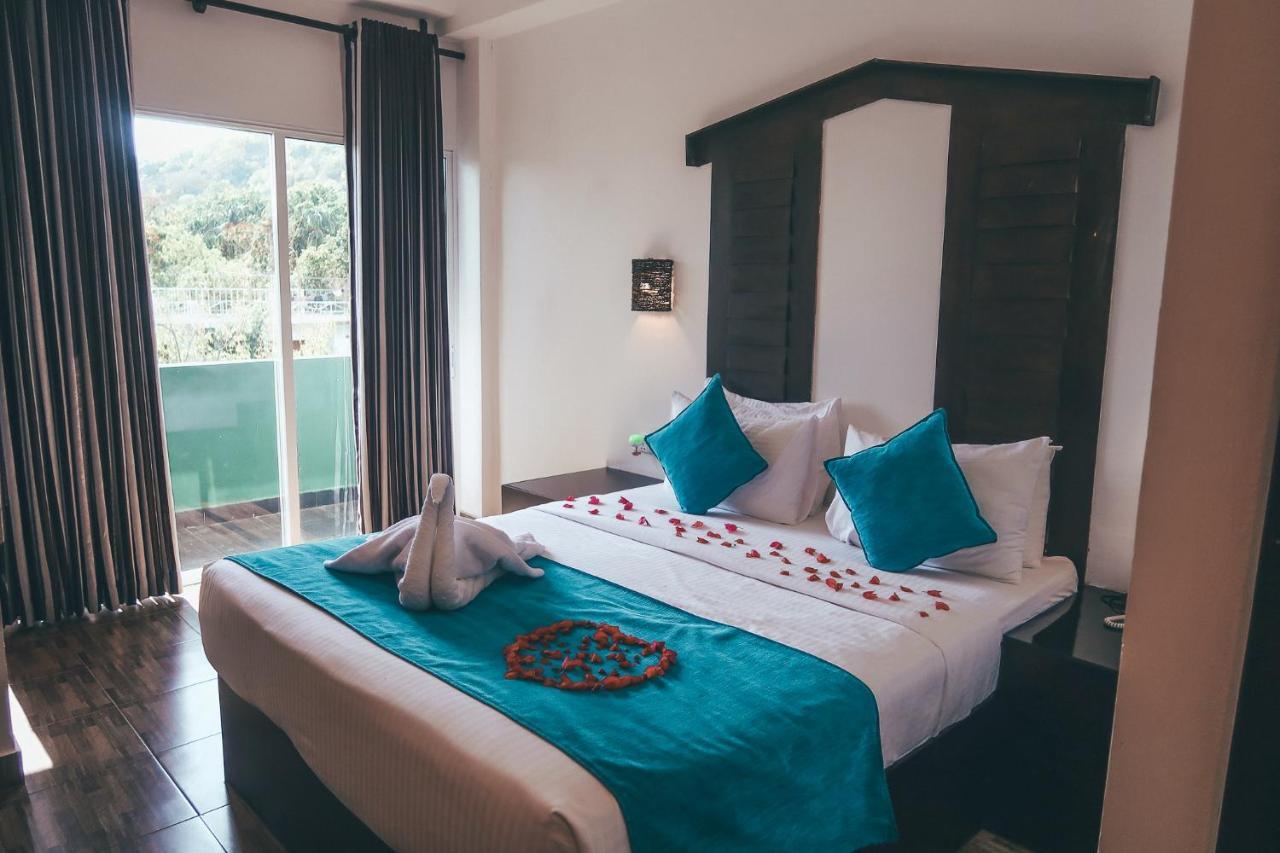 Sundaras Resort & Spa Dambulla Buitenkant foto
