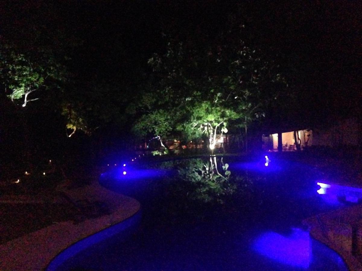 Sundaras Resort & Spa Dambulla Buitenkant foto